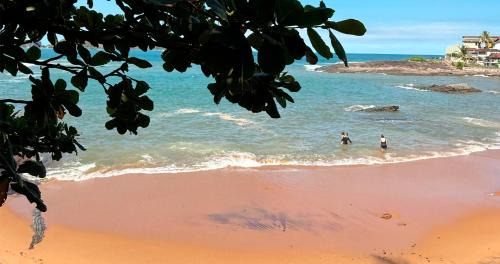 Centro Apartment | Beachfront Guarapari Apartment with Wi-Fi and Pet Friendly
