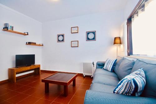 Baleal Apartment | Cozy Apartamento Isabela - Steps from Baleal Beach