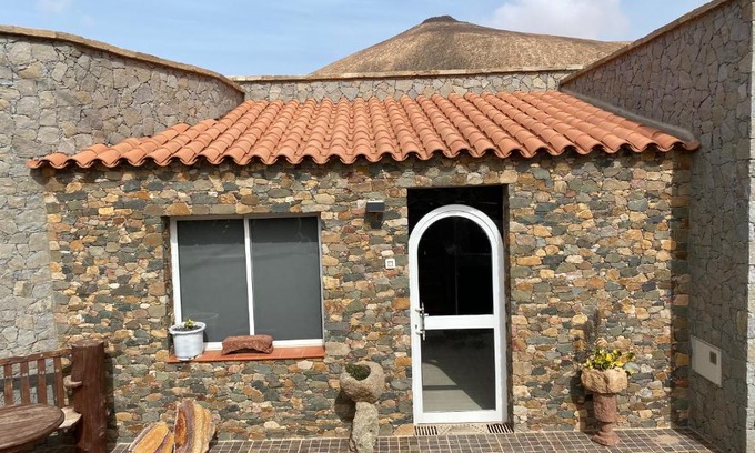 Pajara House | Highly Rated Apartamento Joshualba: Family & Wheelchair Access