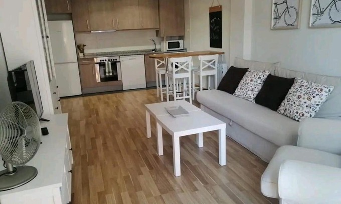Ainsa Apartment | Family-Friendly Apartment La Montañesa with Large Terrace