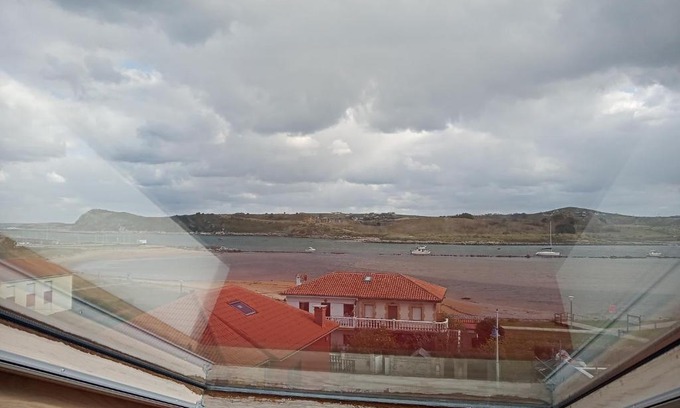 Suances Apartment | Child-Friendly Retreat at Apartamento La Riberuca