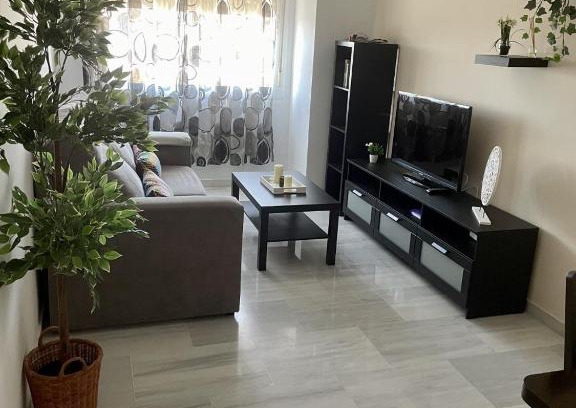 Bormujos Apartment | Pet-Friendly Apartamento Liru: 5 Minutes from Sevilla
