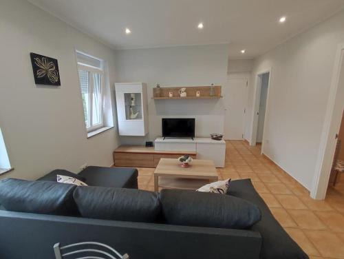 Muros Apartment | Top-Rated Family-Friendly Stay at Apartamento Lujoma