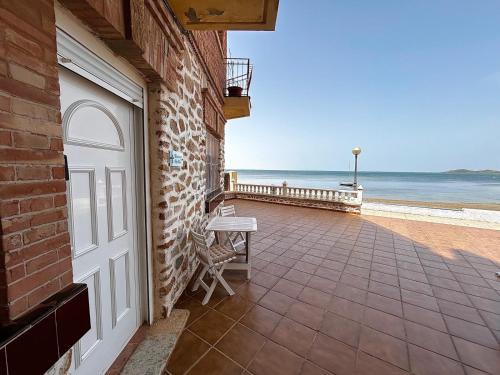 El Algar Apartment | Beachfront Apartment Mar Menor with Patio - Pet Friendly Stay
