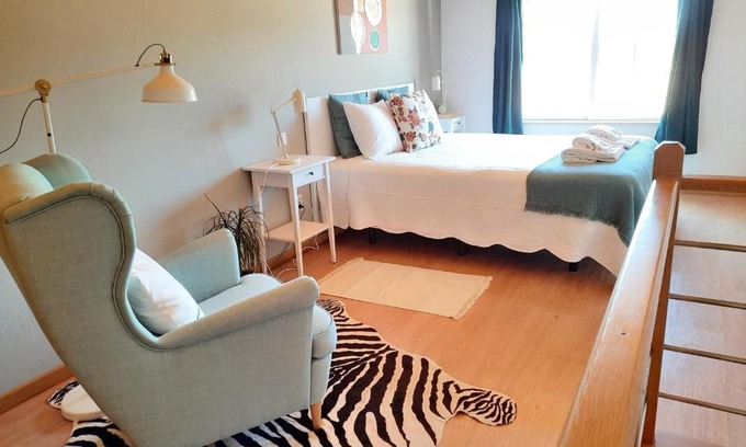 Baiona Apartment | Oceanfront Getaway at Apartamentos Mar I Odeceixe - 9.7/10