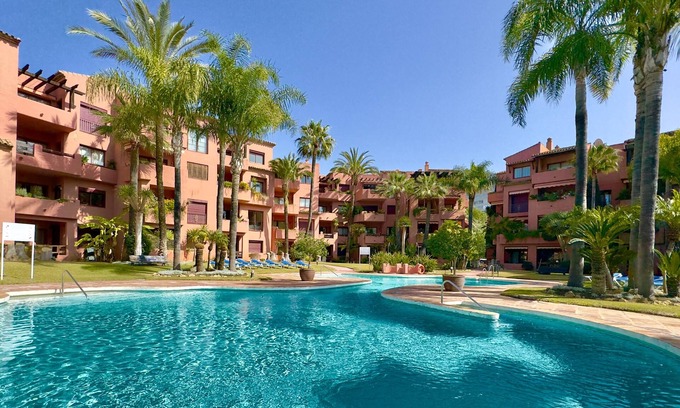 Marbella Apartment | Beachfront Apartment at Marbella Alicate with Ocean Views