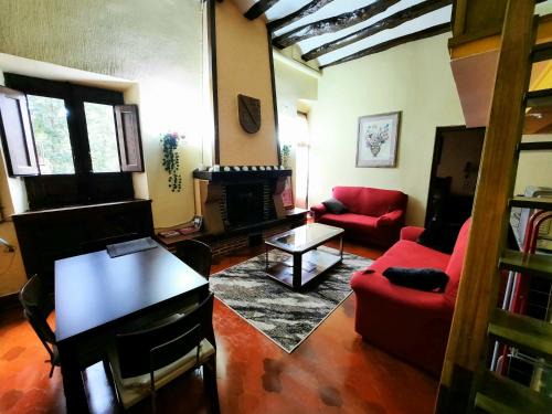 Estella Apartment | Medieval Apartment on the Camino de Santiago: Rated 8.9/10