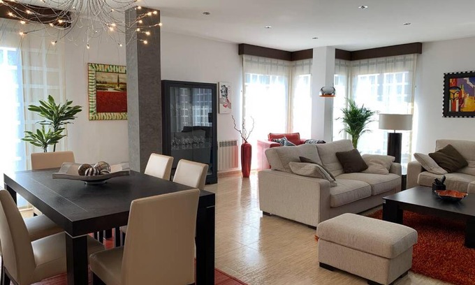 Almassora Apartment | Miramar Apartment: Spacious Comfort for Families, Rated 9.7