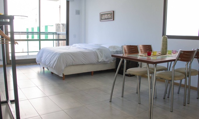 Centro House | Cozy Central Studio with Pool, Spa & Breakfast Included