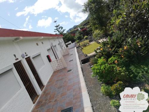 Brena Baja Apartment | Cozy Montebreña Apartment: Ideal for Families and Relaxation
