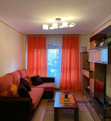 La Corredoria y Ventanielles Apartment | Comfortable Stay at APARTAMENTO MOTA-2 with Free Parking