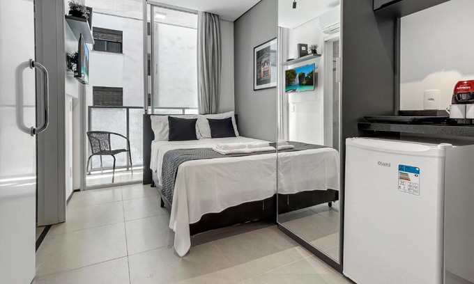 Bela Vista Apartment | Cozy Apartment Near Shopping with Pool and CoWorking Space