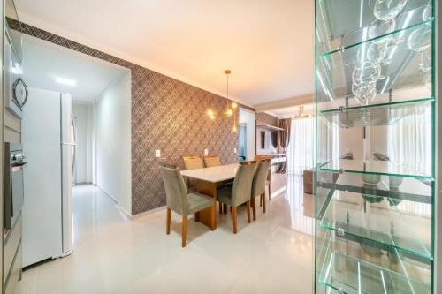Centro Apartment | Top-Rated Apartment in the Heart of Bombinhas