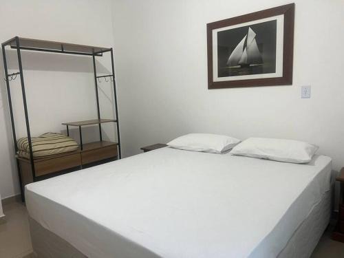 Umuarama Apartment | New Ubatuba Apartment with Pool & Air Conditioning