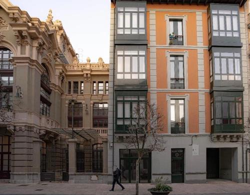 Aviles Apartment | Top-Rated Palacio Valdés Apartment in Central Avilés