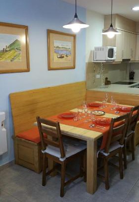 Llanca Apartment | Pet-Friendly Apartment Palandriu with Wheelchair Access