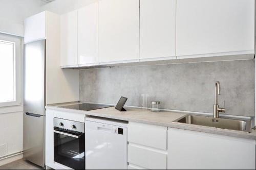 Chantrea Apartment | Family-Friendly Apartamento Pamplona with High Guest Ratings