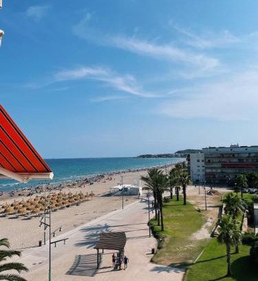 La Pineda Apartment | Oceanfront Apartamento Paradis Playa - Guest Rated 9.3/10