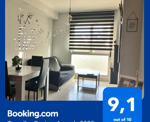 El Grao de Castellon Apartment | Oceanfront Escape at Apartamento Pinaplaya - 9.1/10 Rated