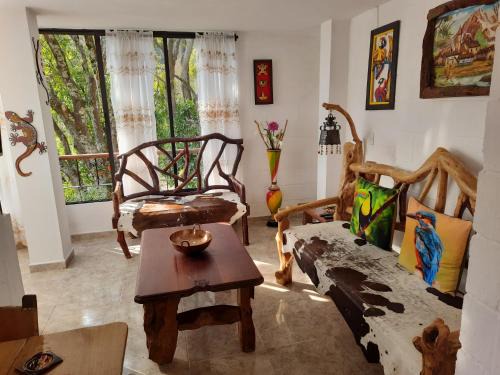 Robledo Apartment | Pet-Friendly Getaway in Pintoresco Medellín - Guest Rated 9.5