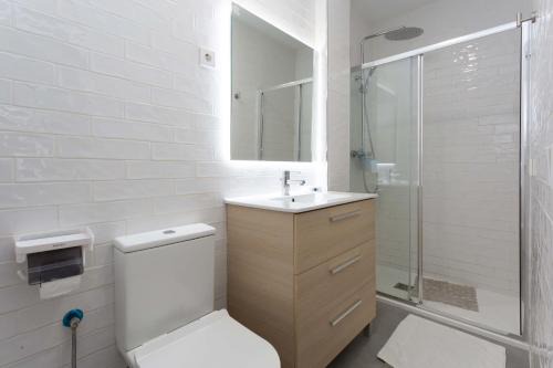 Guindalera Apartment | Elegant Apartment Near Plaza de Toros in Madrid