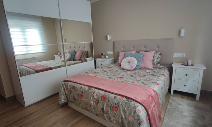 Aviles Apartment | Exceptional Stay at Apartamento Plaza España with Family Amenities