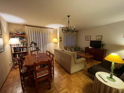 Posada de Llanes Apartment | Pet-Friendly Retreat at Apartamento Posada de Llanes