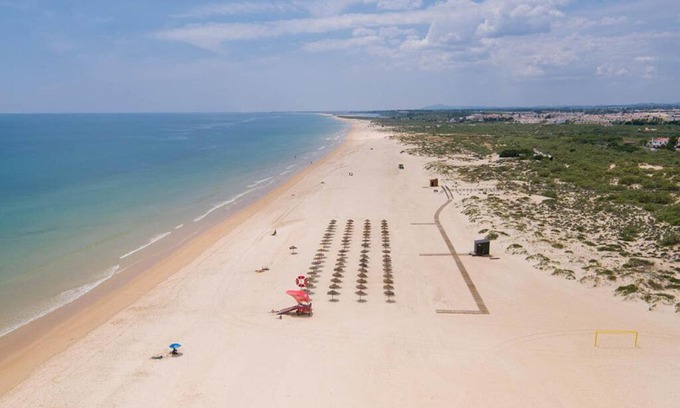 Vila Nova De Cacela Apartment | Family-Friendly Stay at Apartamento Praia Altura, 7.7/10