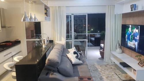 Parque Enseada Apartment | Oceanfront Getaway at Apartamento Risort - Guarujá
