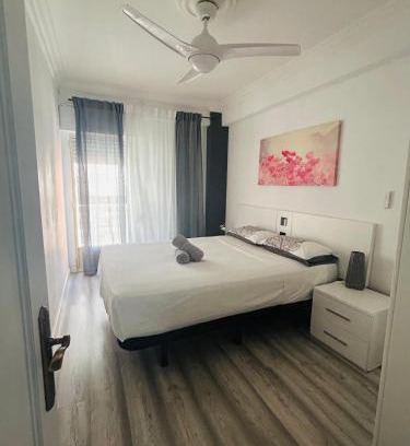 Barrio de San Lorenzo Apartment | Cozy Apartamento San Antón: Pet & Child Friendly Retreat