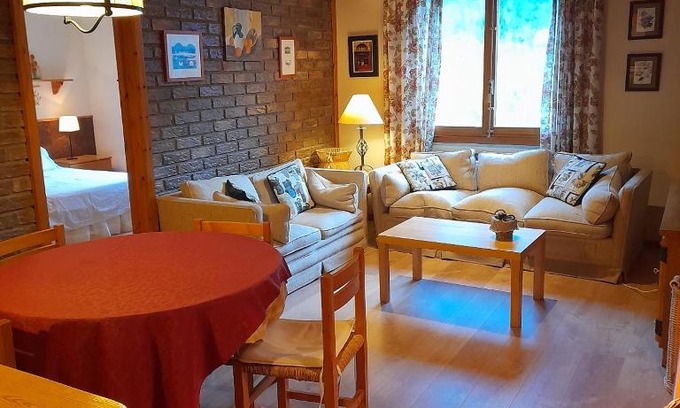Vielha Apartment | Top-Rated Apartment Sapporo with Pool & Hot Tub Access