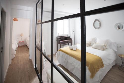 La Trinidad-San Juan y Todos los Santos Apartment | Family-Friendly Escape at Apartamento Saravia - 4 Stars