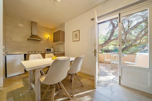 Calo de Sant Agusti Apartment | Oceanfront Apartment Ses Botges - Family-Friendly Retreat