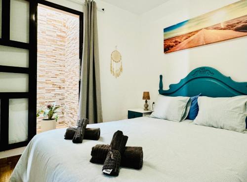 Tahiche Apartment | Family-Friendly Stay at Apartamento Sol Awaits You