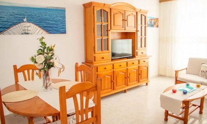 Muxia Apartment | Family-Friendly Stay at Apartamento Sol-Muxía - Rated 9.2