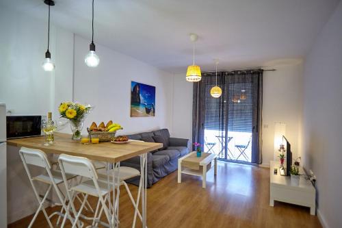 Las Galletas Apartment | Relaxing Oceanfront Stay at Apartamento Sol y Mar