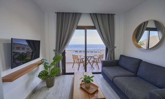 La Restinga Apartment | Cozy Standard Apartment on 2nd Floor with Pool & Spa