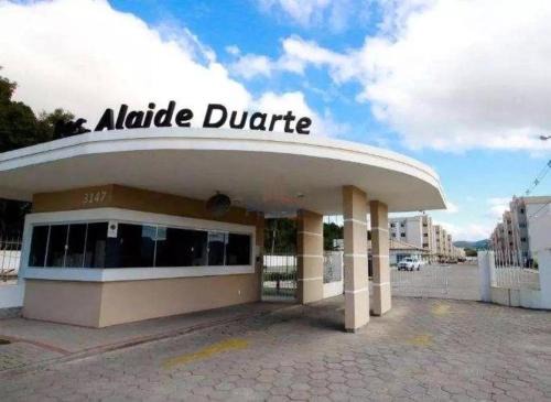 Forquilhas Apartment | Family-Friendly Ground Floor Apartment Near Arena Opus