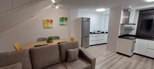 Ponferrada Apartment | Family-Friendly APARTAMENTO Temple I - Rated 9.3 by Guests
