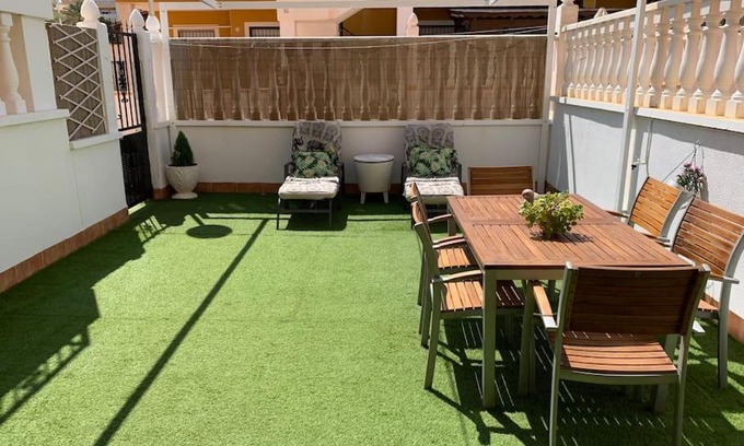 Els Arenals del Sol Apartment | Pet-Friendly Apartamento Terraza with Pool in Arenales del Sol