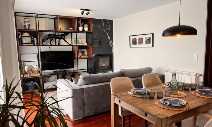 Lavra Apartment | Inviting Terraço Vista Mar with Barbecue & Jacuzzi