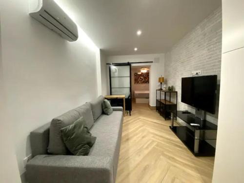 El Plantinar Apartment | Charming Apartment in Sevilla - Family Friendly Retreat