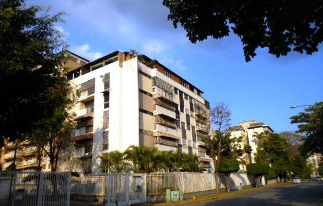Petare Apartment | Cozy Studio Apartment with Breakfast & Pet-Friendly Perks