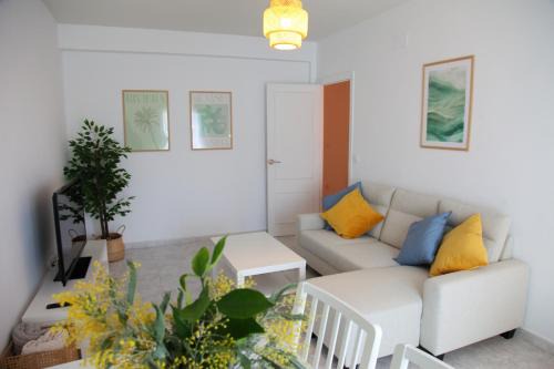 Candeleda Apartment | Excellent Apartamento Tomillo II: Pet & Child Friendly Stay