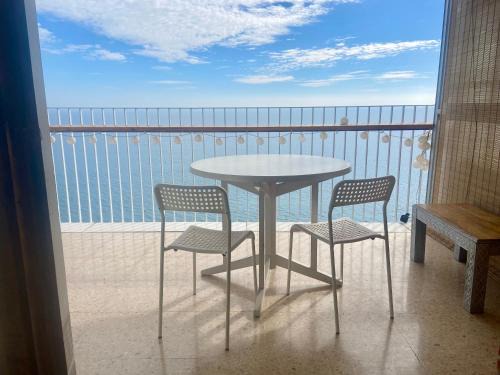 L'Albufereta Apartment | Oceanfront Apartment Torre Alacant - Rated 9.7/10 by Guests