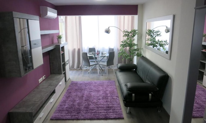 Pla del Bon Repos Apartment | Comfortable Child-Friendly Stay at Apartamento Torregrosa