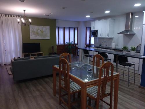 Alfaro Apartment | Family-Friendly Getaway at Apartamento Turístico Cigüeña