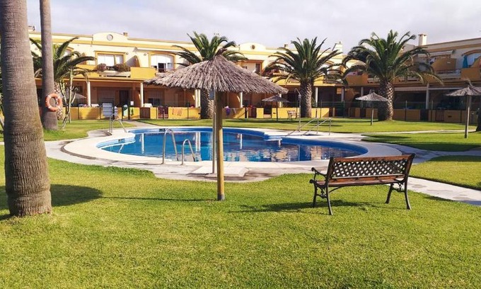 Tarifa Apartment | Oceanfront Apartment Urb La Tortuga I with Private Pool