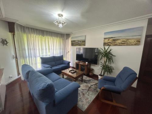 Renedo Apartment | Child-Friendly Getaway at Apartamento Valdearenas, Rated 9.5