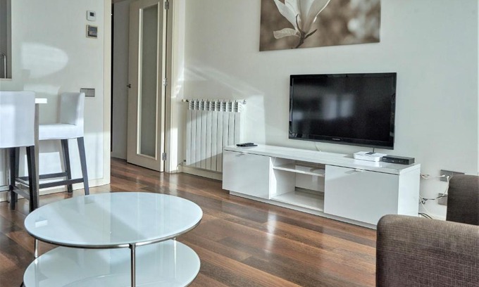 Sant Gervasi Apartment | Child-Friendly Apartment Via Augusta 153 - Rated 9.4/10